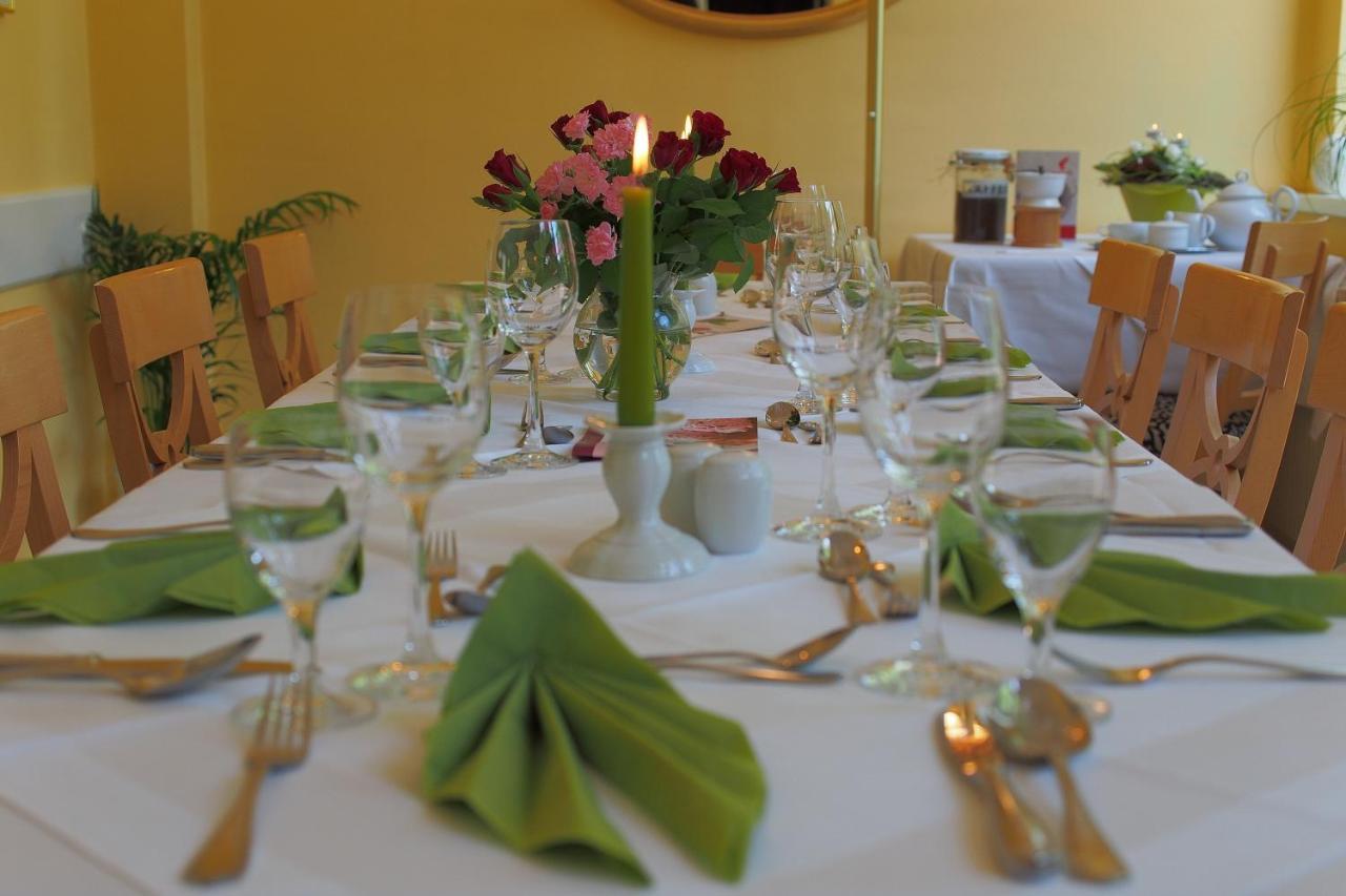 Hotel Schlossvilla Derenburg ภายนอก รูปภาพ